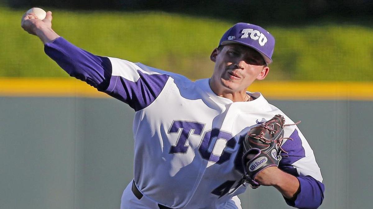 TCU pitcher Jared Janczak, delivering a pitch on April 7, made his first appearance since April 14 a good one, retiring all nine batters he faced in the Horned Frogs’ 3-0 victory over California.