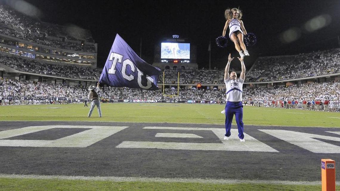 TCU is in a recruiting battle with LSU and Alabama for two defensive players from Louisiana.