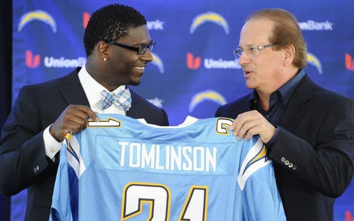 Running back LaDainian Tomlinson played 11 seasons in the NFL, including nine with the San Diego Chargers and two with the New York Jets. On June 18, 2012, San Diego president Dean Spanos hosted a news conference so that Tomlinson could re-sign and retire as a Charger.