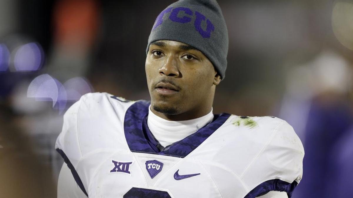 Trevone Boykin, on the sideline during the second half of TCU’s game at Iowa State in October, will be welcomed back on campus, athletic director Chris Del Conte told supporters Tuesday night.