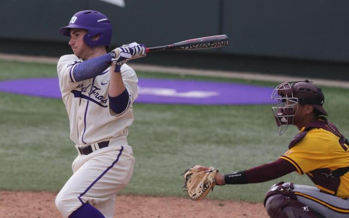 Cam Warner, in action Feb. 26 against Arizona State, doubled and scored TCU’s first run Tuesday night at Abilene Christian. The Horned Frogs led 2-0 in the fifth inning when the game was suspended by severe weather in the area.