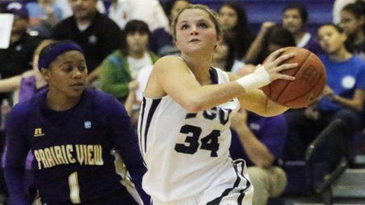 
 Guard Alexia Standish, playing Dec. 13 against Prairie View A&M, has left the TCU team to focus on her academic opportunities in graphic design. 
 
