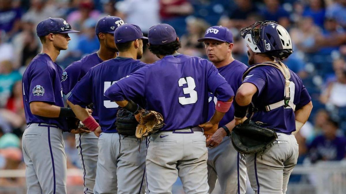 TCU coach Jim Schlossnagle makes a trip to the mound during the rough fourth inning.