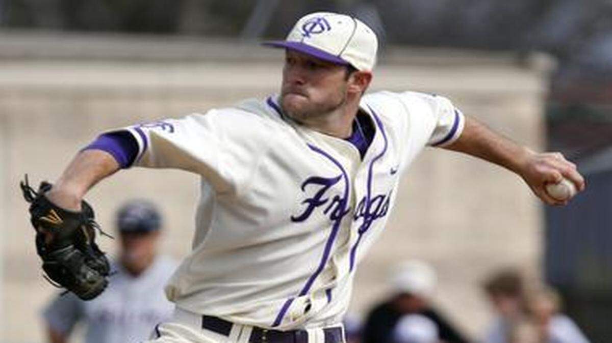 
TCU junior left-hander Alex Young had the best performance of the Horned Frogs’ three starters for the weekend, coach Jim Schloasnagle said. (
