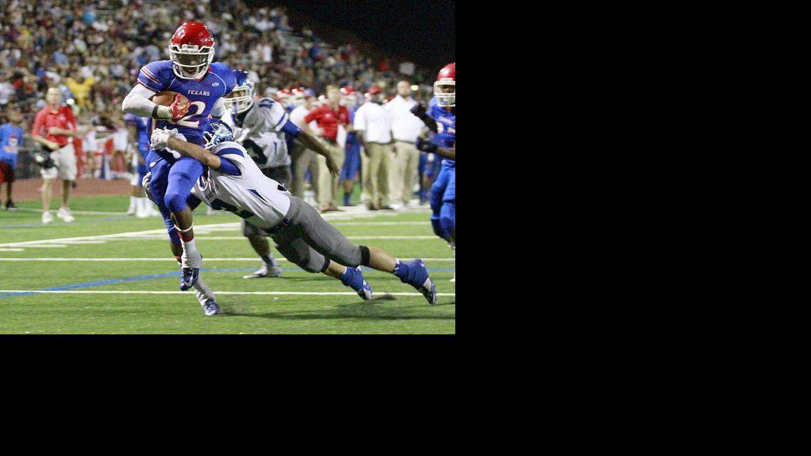 
Sam Houston wide receiver Darrion Flowers, who is expected to sign with TCU on Wednesday, was the fastest junior in the country in the 100-meter dash last season.
