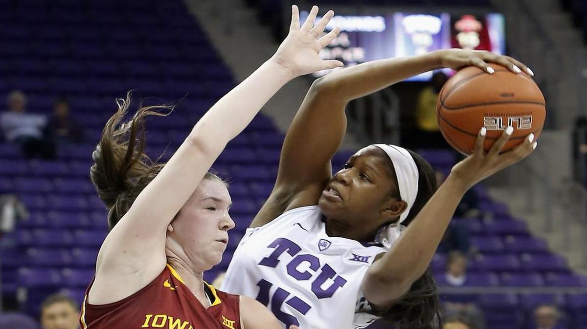 TCU guard Jada Butts, right, in action during Sunday’s victory over Iowa State, had seven points, three rebounds and three steals Wednesday in the Horned Frogs’ loss at Kansas State.