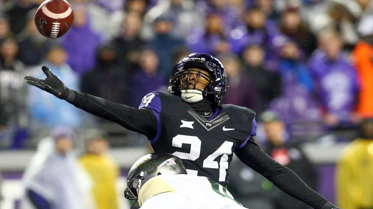TCU cornerback Julius Lewis reaches for a pass in last year’s game against Baylor. He was expected to miss 2016 because of injury but has returned to practice, coach Gary Patterson said.