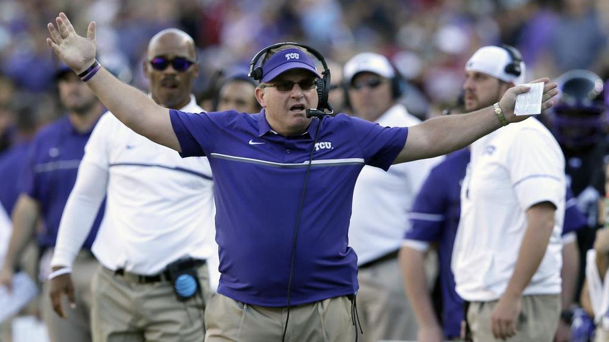 TCU’s offense struggled in the first half of Saturday’s game against Kansas, failing to score until its sixth drive of the game despite collecting four first-half turnovers against the Jayhawks. TCU led, 14-10, at the half. KU seeks its first Big 12 win since the 2014 season.