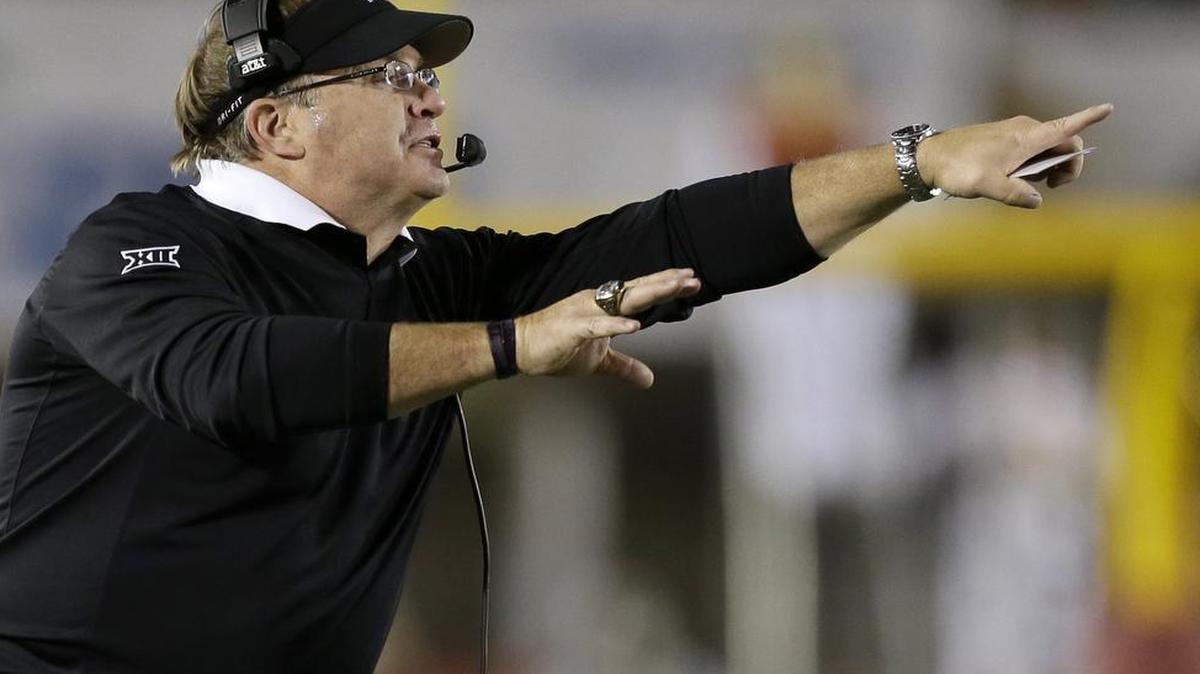 TCU coach Gary Patterson directs his team during the first half of the Iowa State game. The Horned Frogs remained unbeaten with a 45-21 win on Oct. 17, but last week dropped two spots in the AP poll after a bye week. Not that Patterson noticed, until he had to.