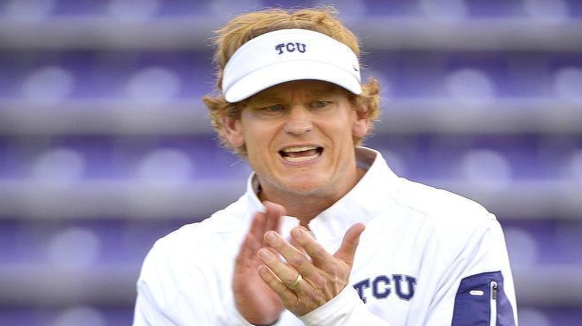 TCU Horned Frogs co-offensive coordinator Sonny Cumbie has has turned down the position of offensive coordinator at Texas.