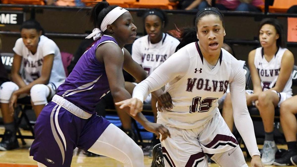Chennedy Carter, right, during her time at Mansfield Timberview. The McDonald’s All-American is now at Texas A&M