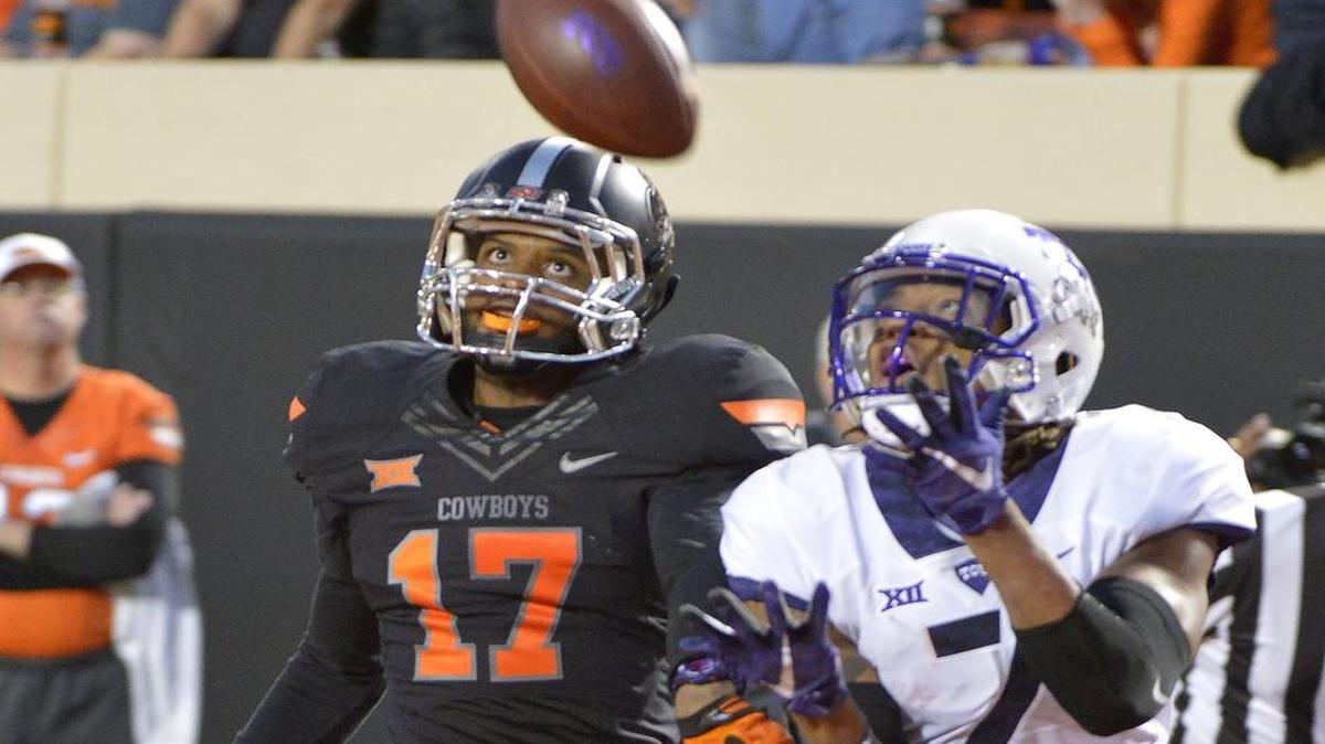 TCU wide receiver Kolby Listenbee hauls in a fourth-quarter touchdown pass at Oklahoma State.