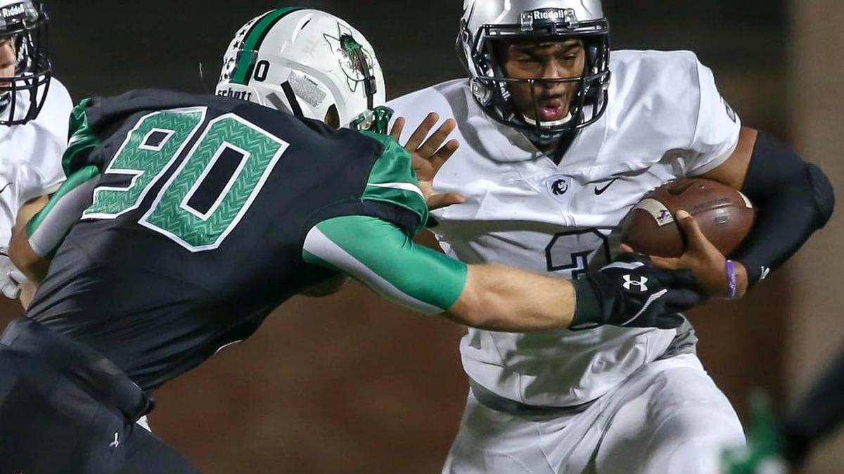Shawn Robinson, the nation’s No. 3 dual-threat quarterback, is transferring from Denton Guyer to DeSoto. He has committed to TCU.