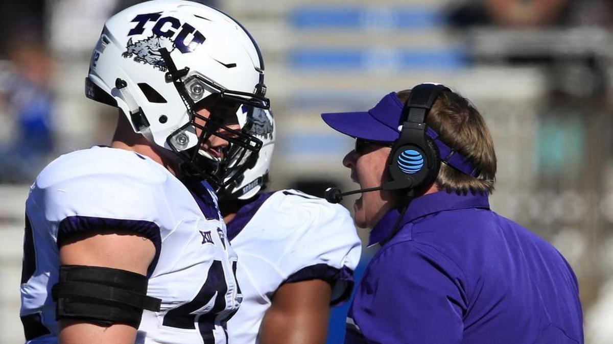 TCU coach Gary Patterson provides instruction to linebacker Ty Summers during the first half of the Oct. 8 game at Kansas. Patterson said he “pushed a lot of buttons” with his players during the bye week.