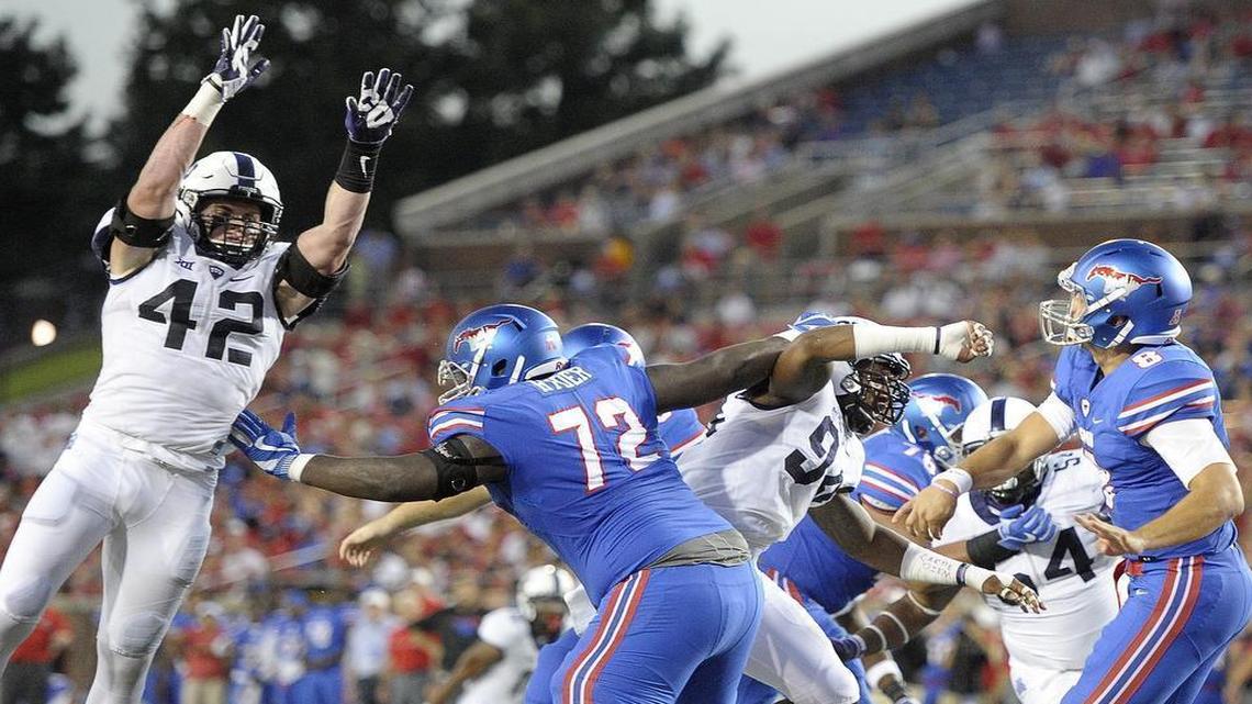 At 6-foot-2, 235 pounds, TCU defensive end Ty Summers, here in a game against SMU, will be the smallest linemen for either TCU or Ohio State when the teams play each other on Saturday night in Arlington.