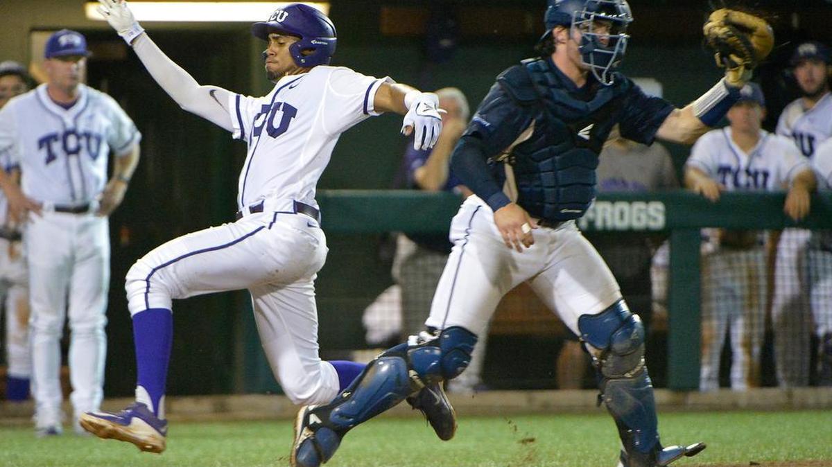 TCU’s Michael Landestoy (13) scores on a single to righ tby Austen Wade (8) during the Frogs’ four-run sixth inning.