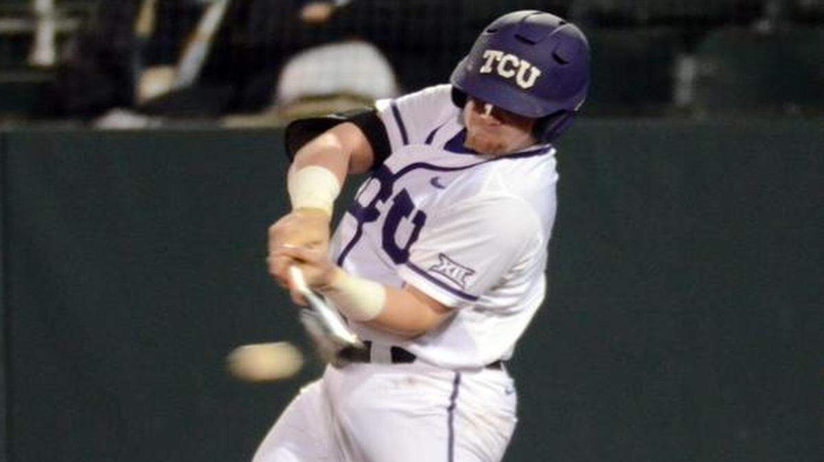 
TCU’s Evan Skoug hits a two-run RBI double Tuesday to give the Horned Frogs a 2-0 lead over UT Arlington. Skoug is tied for the team lead with five RBIs. 
