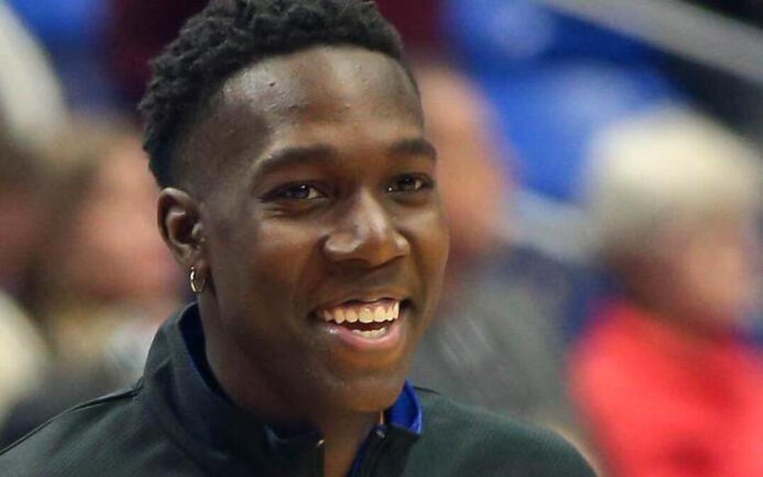 UTA forward Kevin Hervey, on the sideline last season scored a key basket and scored 15 points Friday night at Bradley as the Mavericks defeated the Braves.