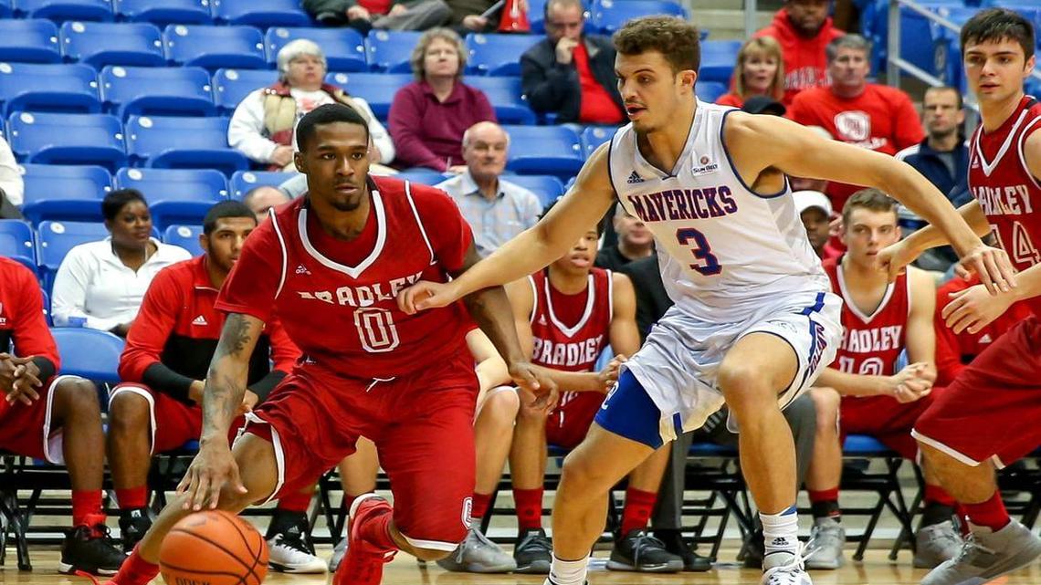 UT Arlington’s Nathan Hawkins, right, guarding Bradley’s Ka’Darryl Bell, had 17 points in the game and could be manning the point against Sul Ross State.