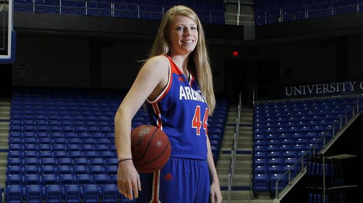 UTA senior Rebekah VanDijk set the team record for career rebounds with eight Thursday in a blowout at Louisiana-Monroe. She has 1,080 for her career.