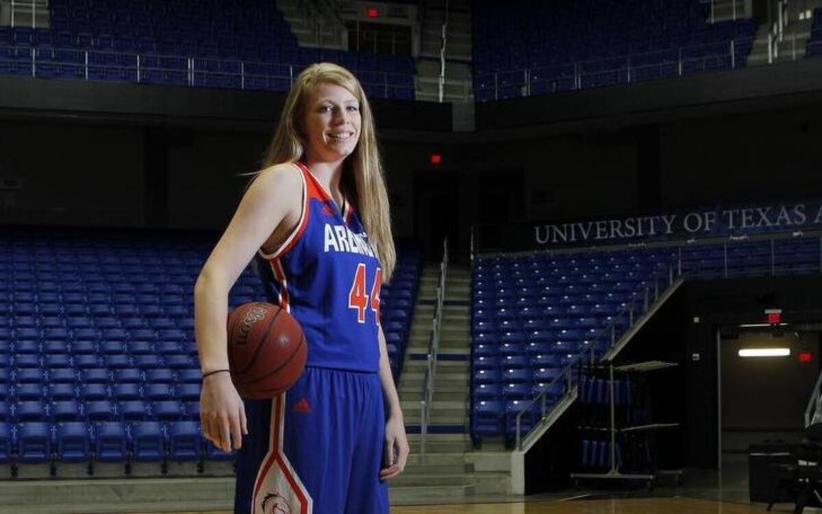Rebekah VanDijk matched her career high with 20 points in UT Arlington’s loss to South Alabama.