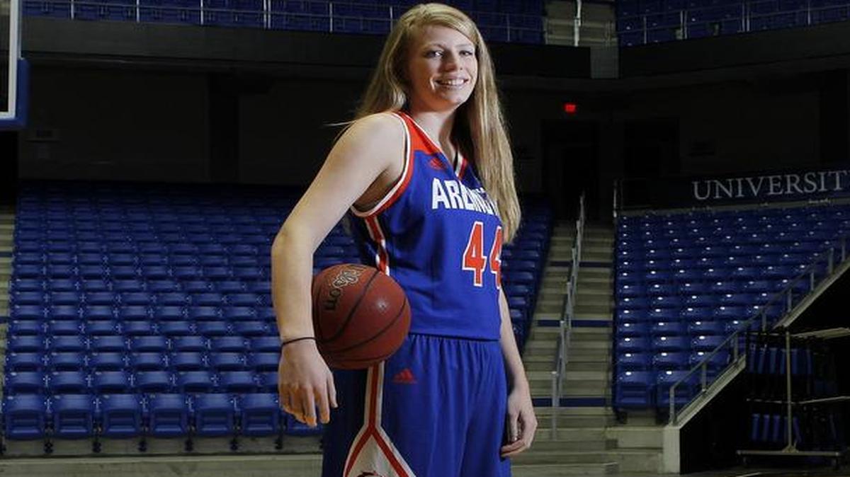 Senior center Rebekah VanDijk earned first-team All Conference honors all four seasons at UTA.