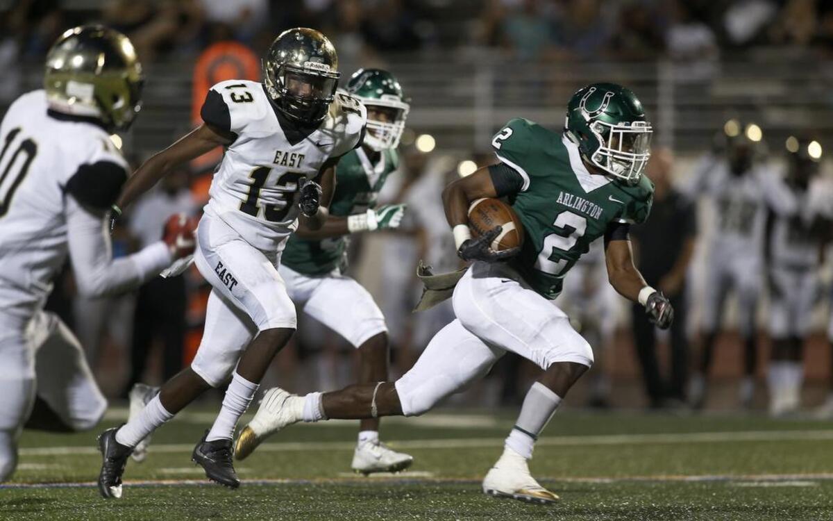 Arlington Colts running back Kenland McCray (2) is on pace for a huge season.