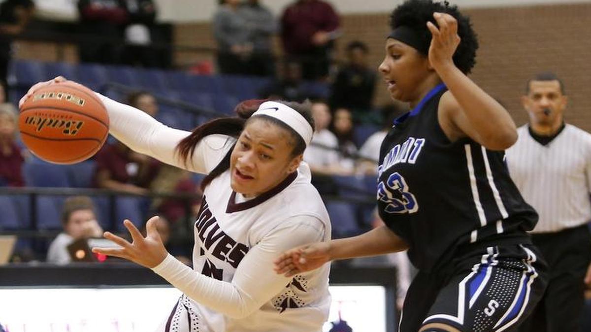 Chennedy Carter had 22 points Tuesday night against Summit to help Timberview remain undefeated.