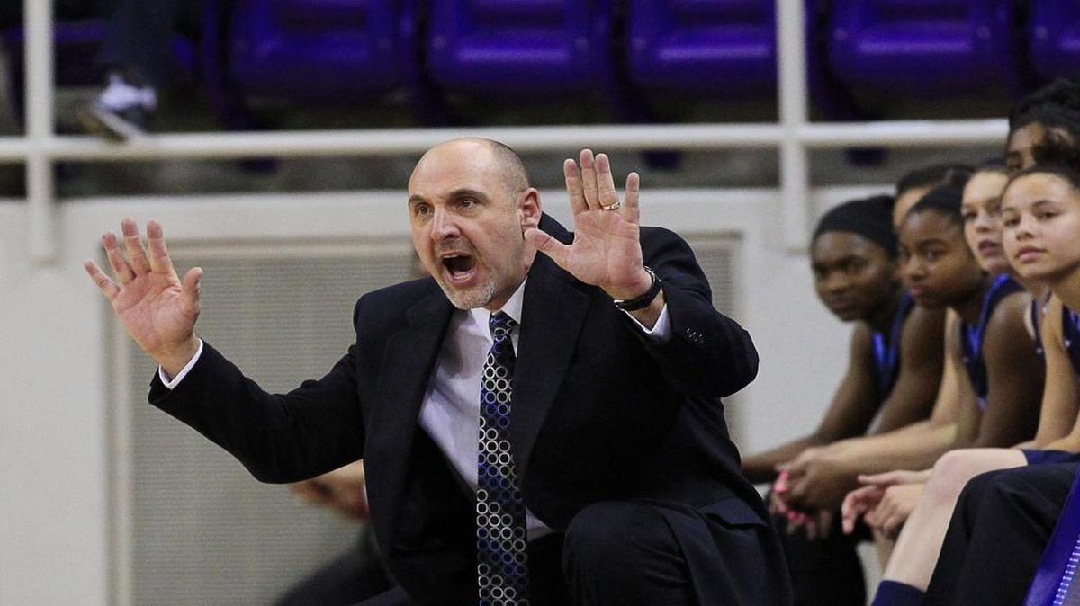 Brock Pembleton will take over the L.D. Bell boys basketball team after coaching the girls since 2009.