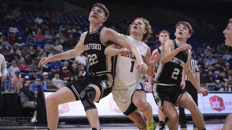 Graford boys basketball pulls away late in state semifinal win over Benjamin
