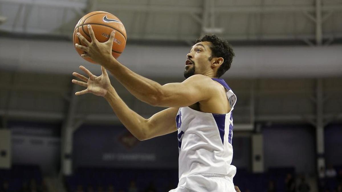 TCU guard and former Timberview player Alex Robinson (25) drives to the basket against Yale in the first half of an NCCA mens basketball game at Schollmeier Arena in Fort Worth, Texas on Saturday Dec. 2, 2017.