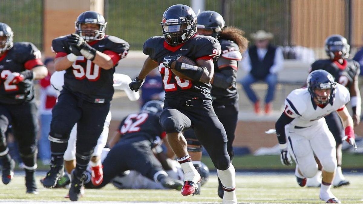 
Ja’ron Wilson and Euless Trinity face the nation’s No. 1 team, Concord (Calif.) De La Salle on Saturday.
