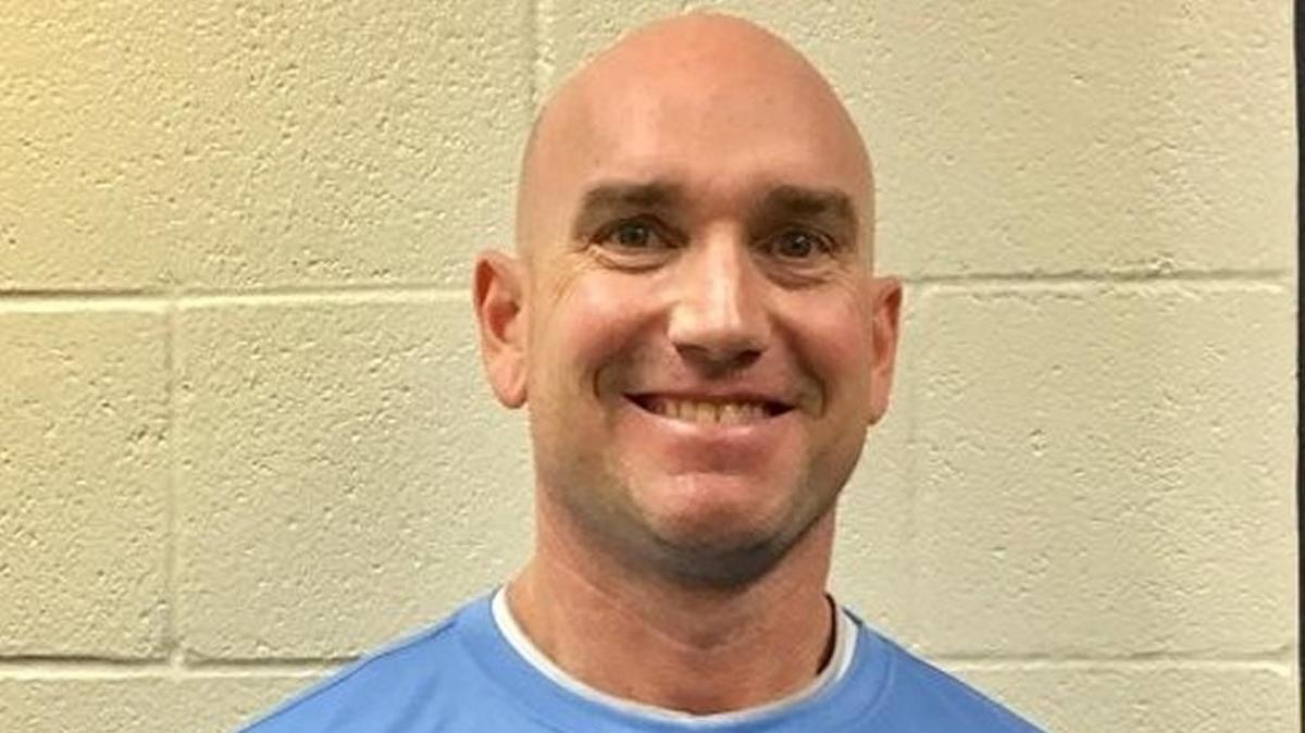 First-year L.D. Bell girls basketball coach Andy Bloodworth had to choose between a higher risk of his cancer returning or having part of his leg amputated.