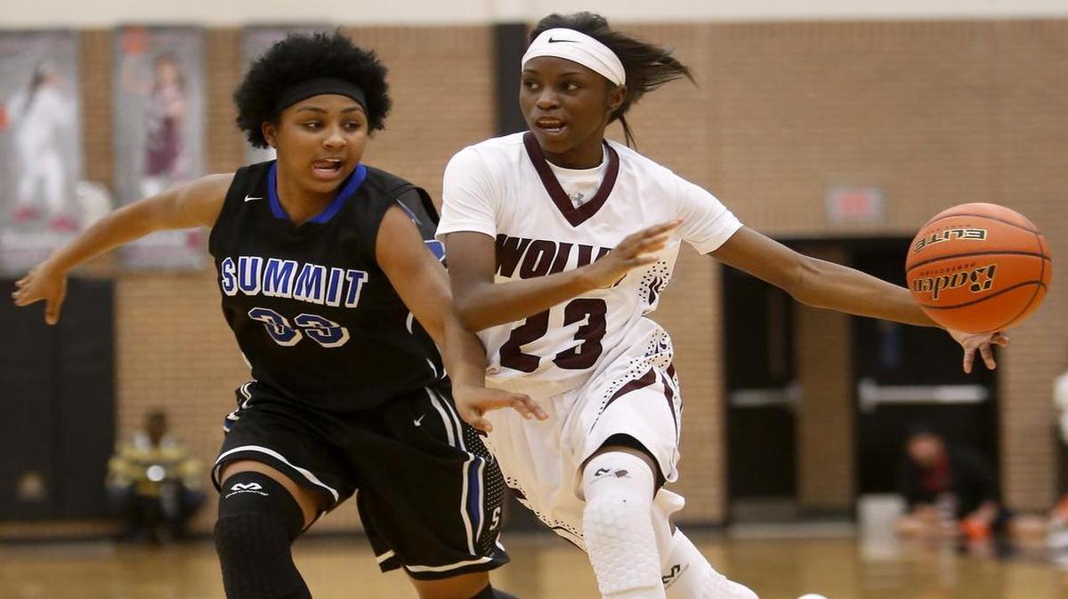 Jaicia Canady, left, of Mansfield Summit and Trelynn Tyler of Mansfield Timberview are set for regionals.