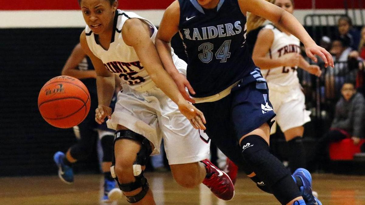 Lexi Gordon, right, has scored 1,860 points in her career at Hurst L.D. Bell, surpassing Cierra Johnson’s mark of 1,739 points.