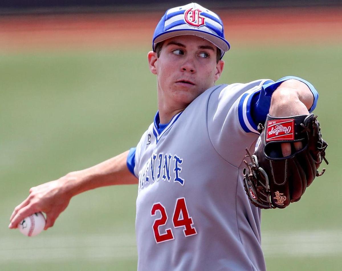 Grapevine starting pitcher Brett Squires in Game 2 against Sherman, May 13, 2017