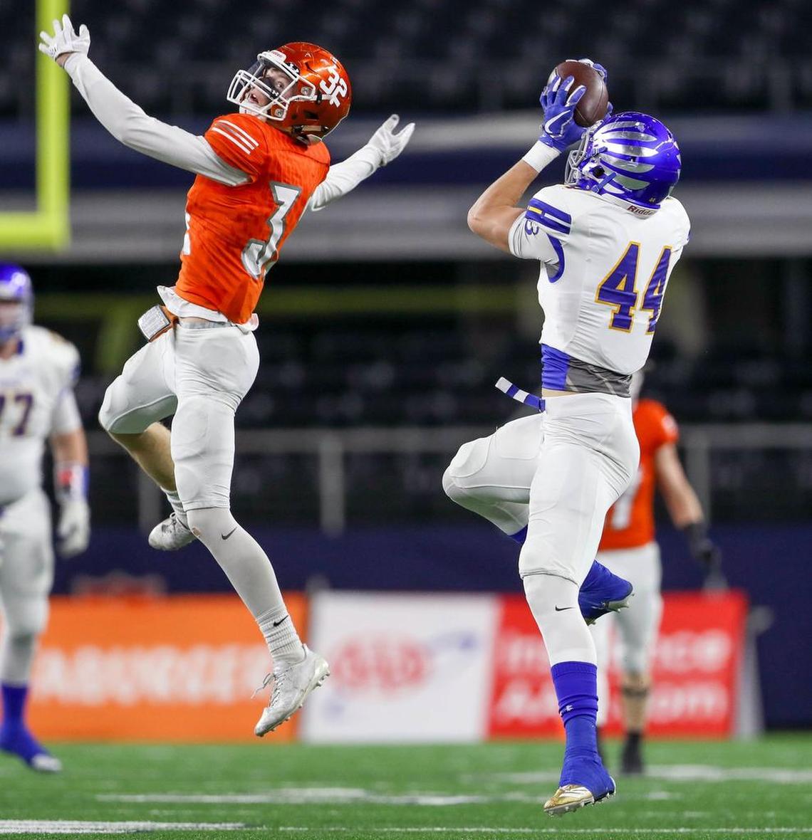 Brock tight end Baylor Cupp (44) comes up with a 67-yard touchdown reception against Kemp during the first half.