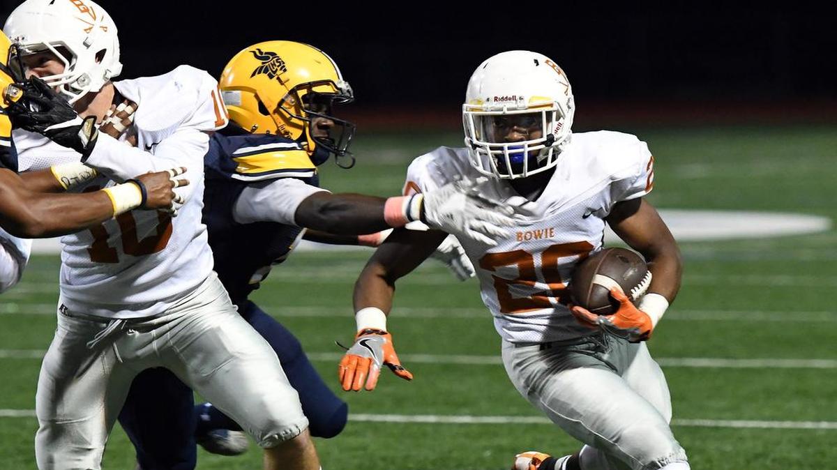 Arlington Bowie running back Branden Ellis (20) in action against Arlington Lamar, Oct. 21, 2016 at Cravens Field in Arlington, Texas.