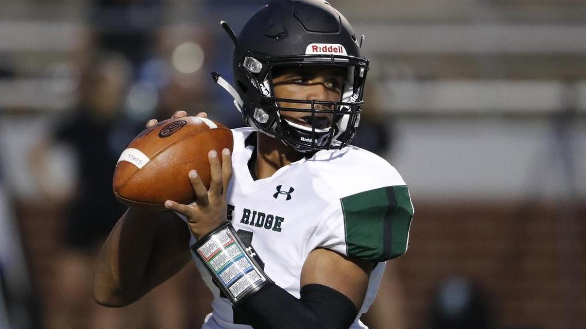 Lake Ridge quarterback Chandler Rogers