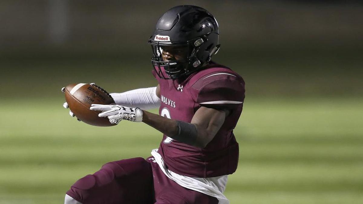 Mansfield Timberview’s Jalen Knox (9) has only had one game he didn’t feel like playing.