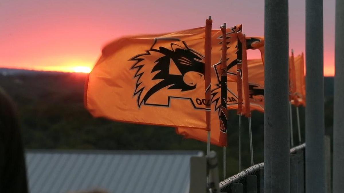 The 2016 Aledo football team is trying to fulfill its promise and bring another state title to the small town just west of Fort Worth.