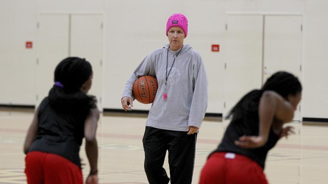 South Grand Prairie girls basketball coach Samantha Morrow says continuing to coach has helped keep her life normal as she fights breast cancer.