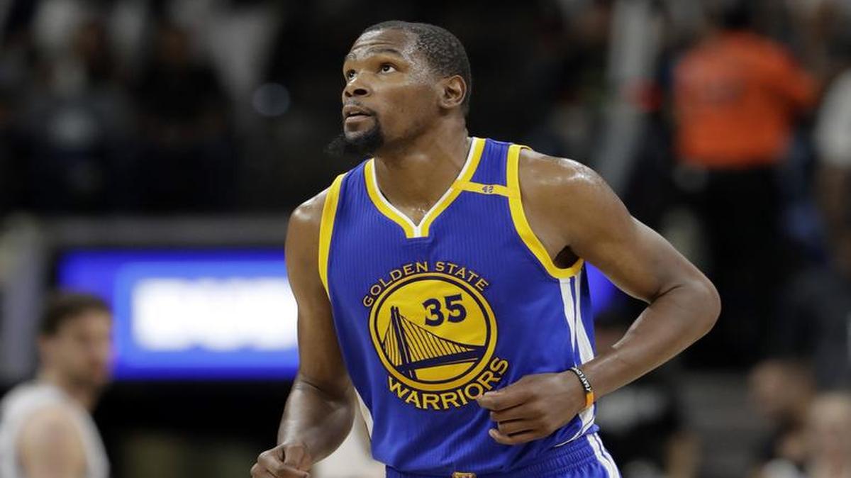 Kevin Durant searches for his first NBA title as the Golden State Warriors play host to the Cleveland Cavaliers on Sunday in Game 2 of the NBA Finals. ABC (WFAA/Ch. 8) has the coverage starting at 7 p.m.