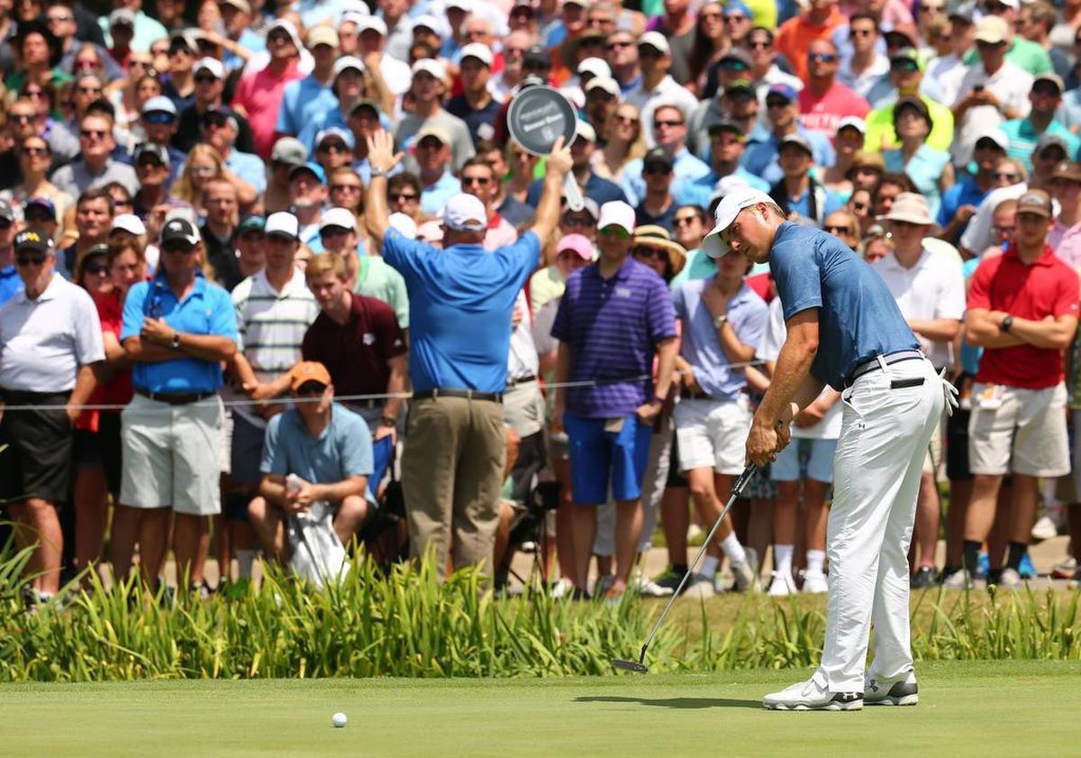 The gallery were at least four deep as Jordan Spieth mounted his charge toward the title at the Dean & DeLuca Invitational on Sunday.