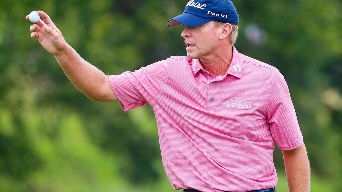 Steve Stricker, who has qualified to play in the 2017 U.S. Open, waves to the crowd after a closing 63 during the final round of the Dean & DeLuca Invitational, May 28 in Fort Worth. Stricker, 50, credits confidence gained in Fort Worth with helping him qualify for the first U.S. Open to be held in his home state of Wisconsin.