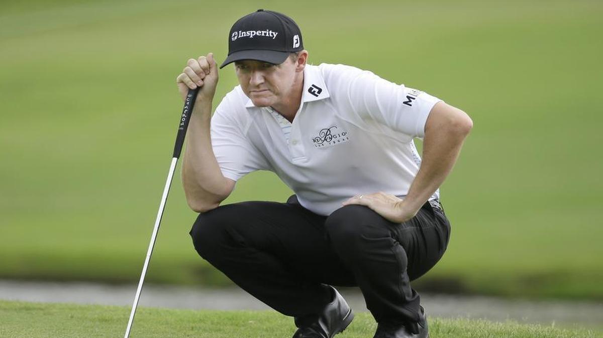 
Jimmy Walker sank birdies on his final three holes Thursday to finish with a 6-under 64. “I putted really well today,” he said.

