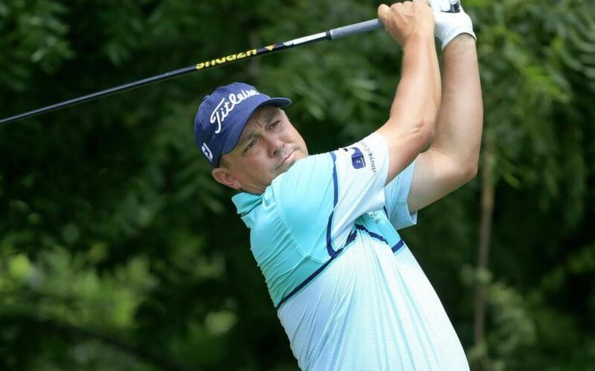 Jason Dufner, runner-up in 2012 and 2014, did most of his damage on the front nine Saturday, going out in 31 strokes on his way to a 4-under 66 at Colonial Country Club.