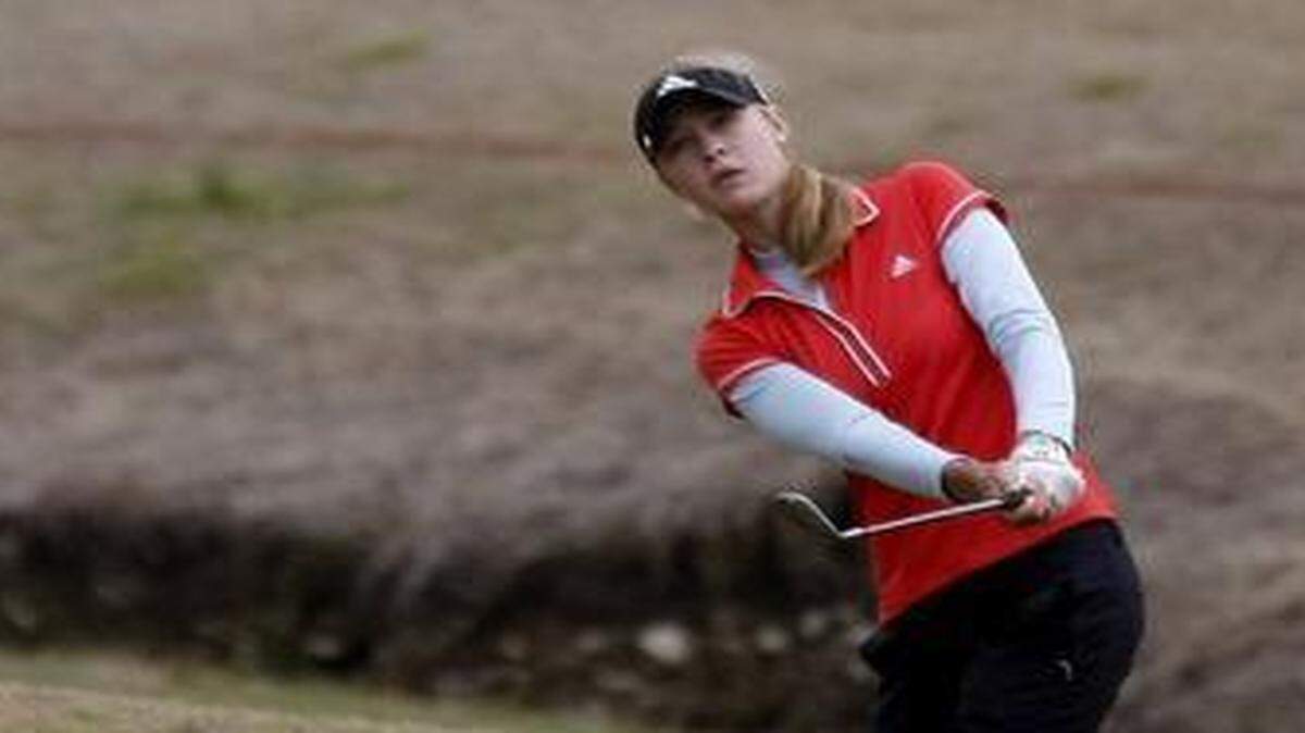 
Nelly Korda shoots from the rough at the 11th hole during The Kathy Whitworth Invitational Junior Girls Golf Championship at Mira Vista on Tuesday.
