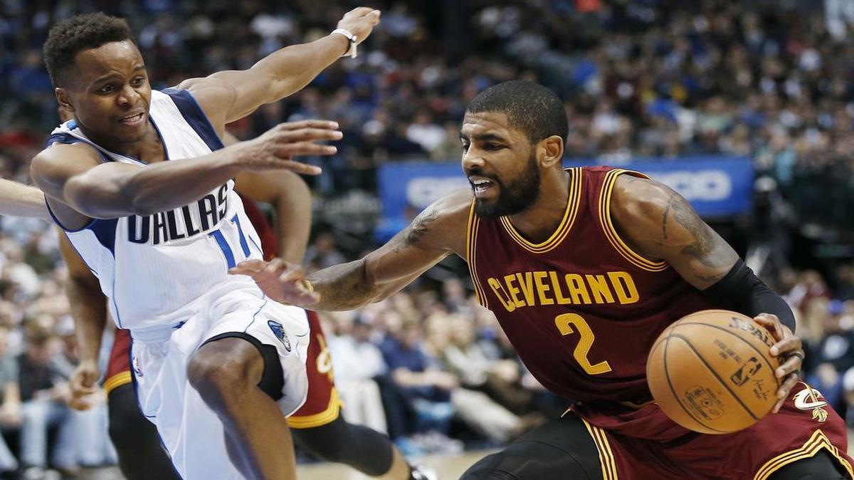 Dallas guard Yogi Ferrell, left, defending Cavaliers guard Kyrie Irving in Monday’s victory, leads the Mavericks into Wednesday home matchup against the Philadelphia 76ers. The Mavs will be shooting for their fifth win in six games. Fox Sports Southwest has the coverage starting at 7:30 p.m.