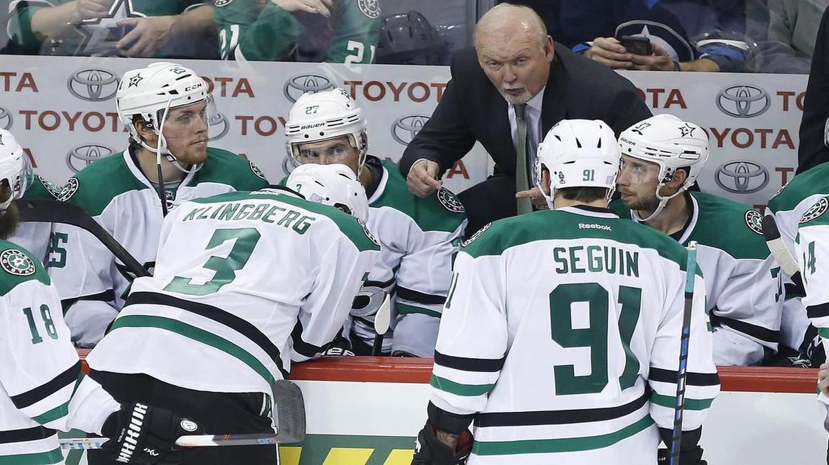 Dallas Stars coach Lindy Ruff talks to his team during the third period against the Winnipeg Jets on Thursday. The Stars lost 4-1 and visit the Columbus Blue Jackets on Tuesday before returning for a two-game homestand.